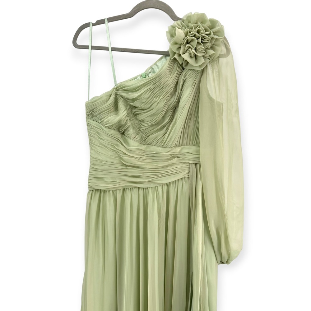 Mac Duggal Green One Shoulder 3D Flower Gown With Slit - Size 8 - Picture 4 of 11